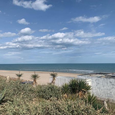 Nid Douillet Dans Les Coursives Du Village Naturiste Du Cap D آجد المظهر الخارجي الصورة